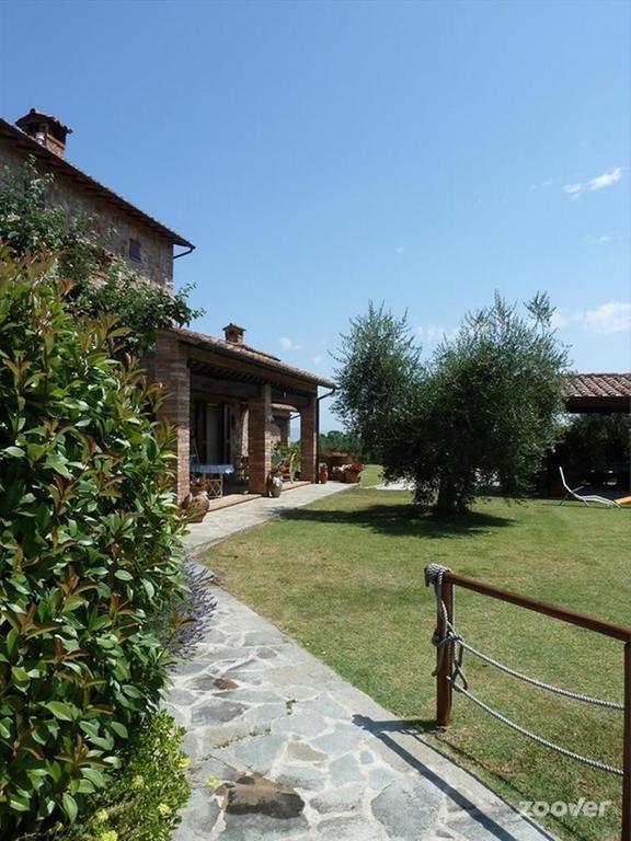 Отель Agriturismo Il Canto Della Gallina Villastrada  Экстерьер фото