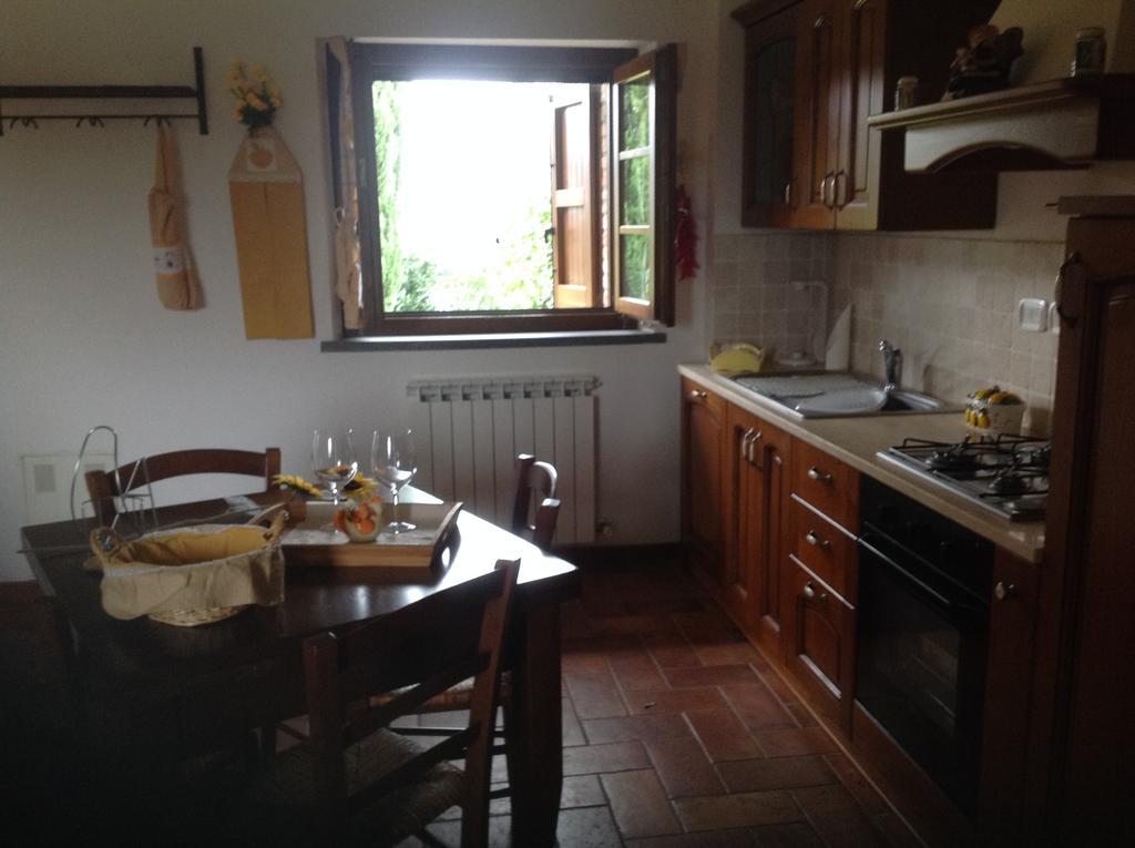 Отель Agriturismo Il Canto Della Gallina Villastrada  Экстерьер фото